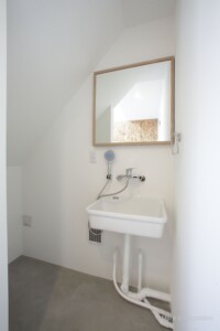 機能的なシンプルな洗面