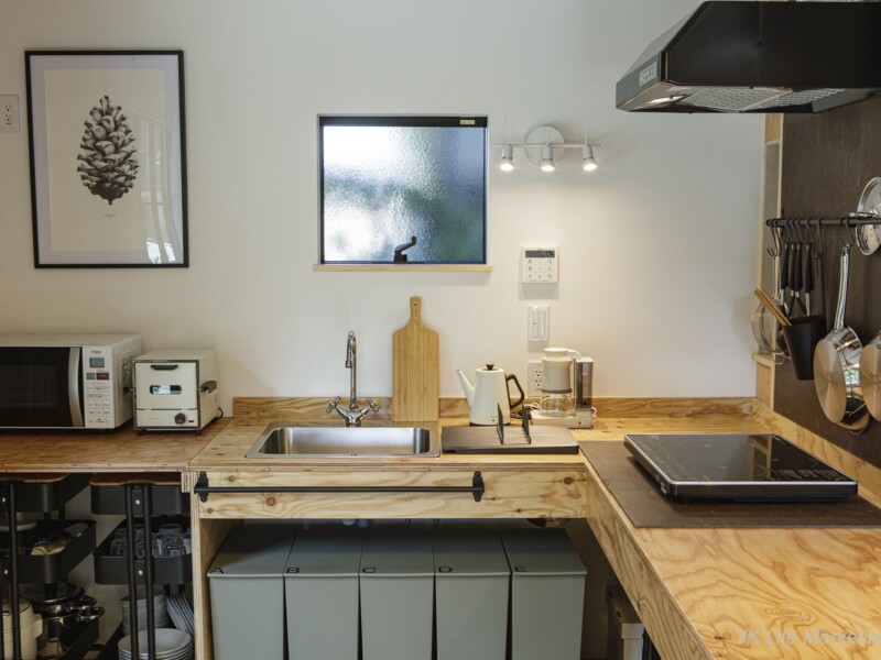 調理家電(レンジ、トースター、コーヒーメーカー、炊飯器、ハンドミキサー)を完備